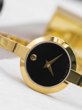 dong-ho-movado-0606999-3